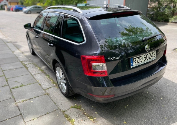 Skoda Octavia cena 54900 przebieg: 245640, rok produkcji 2017 z Kraków małe 154